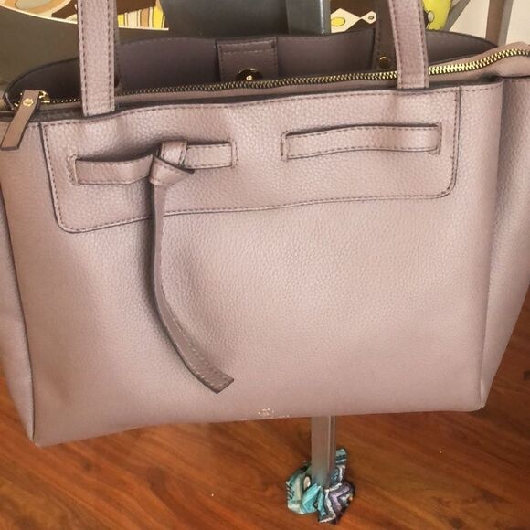 Nanette Lepore Mauve medium tote bag. - Picture 13 of 13